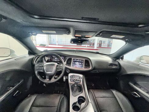 Used 2019 Dodge Challenger SXT w/ Plus Package image 23