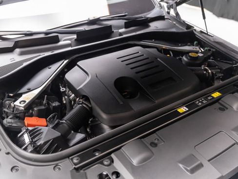 Used 2023 Land Rover Range Rover Sport SE AWD/4WD image 31