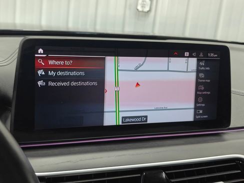 Used 2022 BMW M550i xDrive AWD/4WD image 40