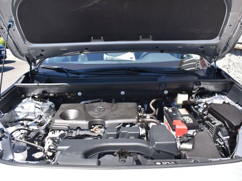 Certified 2025 Toyota RAV4 LE AWD/4WD image 27