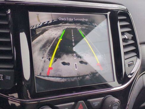 Used 2020 Jeep Grand Cherokee Limited X image 34