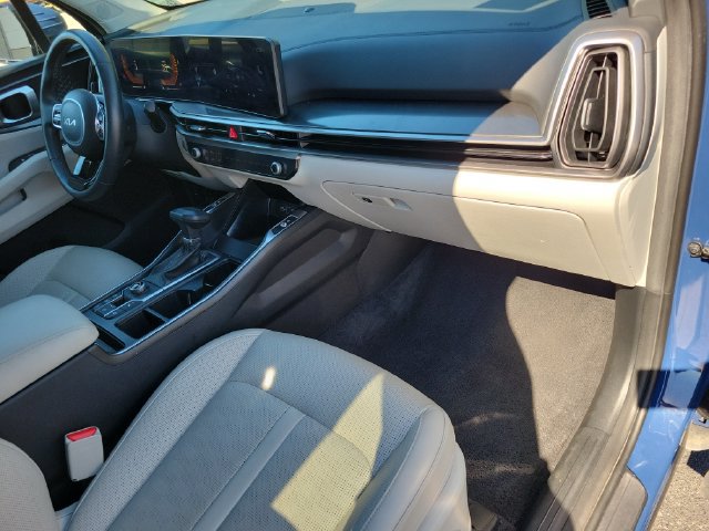 Used 2025 Kia Sorento EX w/ Panoramic Sunroof Package FWD image 11