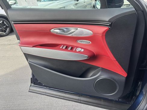 Used 2025 Genesis GV70 3.5T Sport image 18