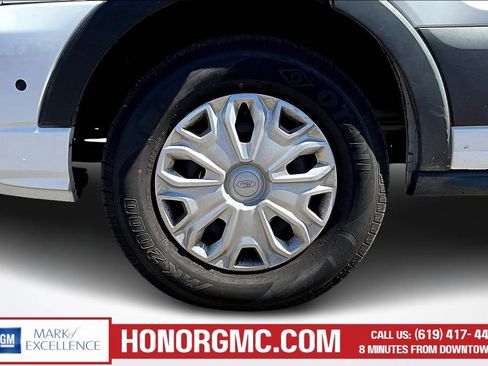 Used 2024 Ford Transit 350 XLT image 29