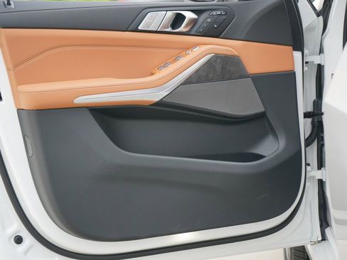 New 2026 BMW X7 xDrive40i image 9