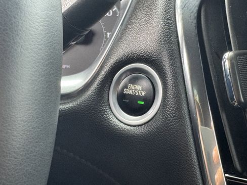 Certified 2023 Chevrolet Traverse LT image 31