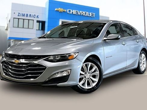 Used 2024 Chevrolet Malibu LT image 3