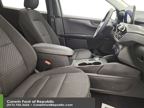 Certified 2025 Ford Escape Active image 27
