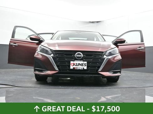 Used 2023 Nissan Altima 2.5 SV image 70
