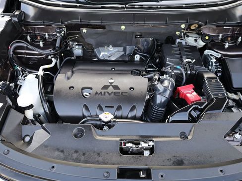 Used 2020 Mitsubishi Outlander Sport ES image 29