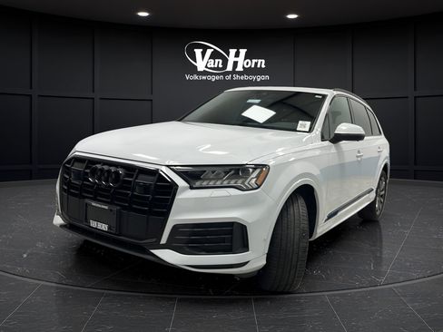 Used 2023 Audi Q7 2.0T Premium Plus w/ Premium Plus Package AWD/4WD image 3