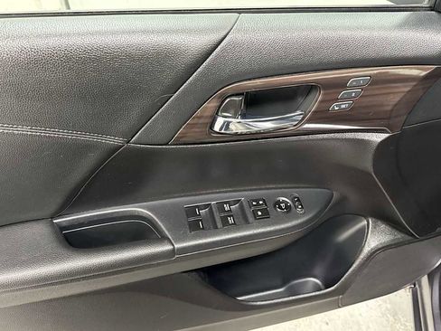 Used 2016 Honda Accord EX-L image 15