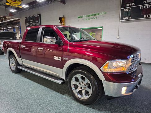 Used 2016 RAM 1500 Laramie w/ Convenience Group image 4
