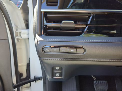 New 2026 INFINITI QX80 Luxe w/ Cargo Package image 16