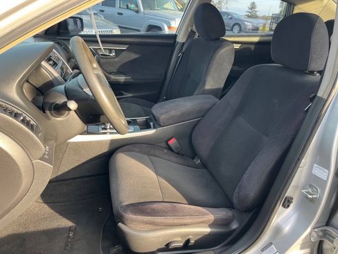 Used 2013 Nissan Altima 2.5 S FWD image 12