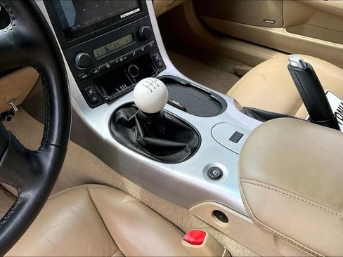 Used 2005 Chevrolet Corvette Coupe w/ Preferred Equipment Group image 12