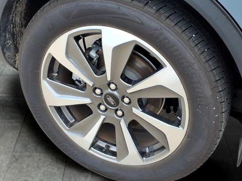 Used 2025 Ford Escape Platinum FWD image 10