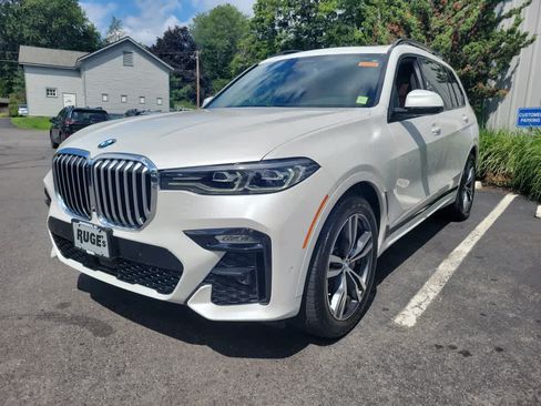 Used 2019 BMW X7 xDrive50i w/ M Sport Package AWD/4WD image 8