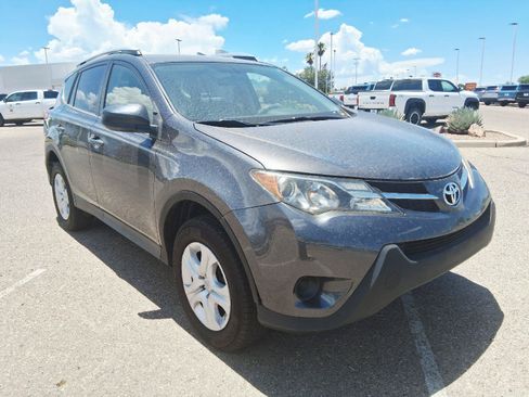 Used 2015 Toyota RAV4 LE FWD image 7