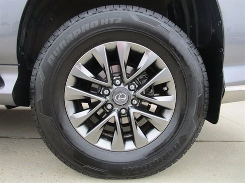 Used 2019 Lexus GX 460 Premium image 28