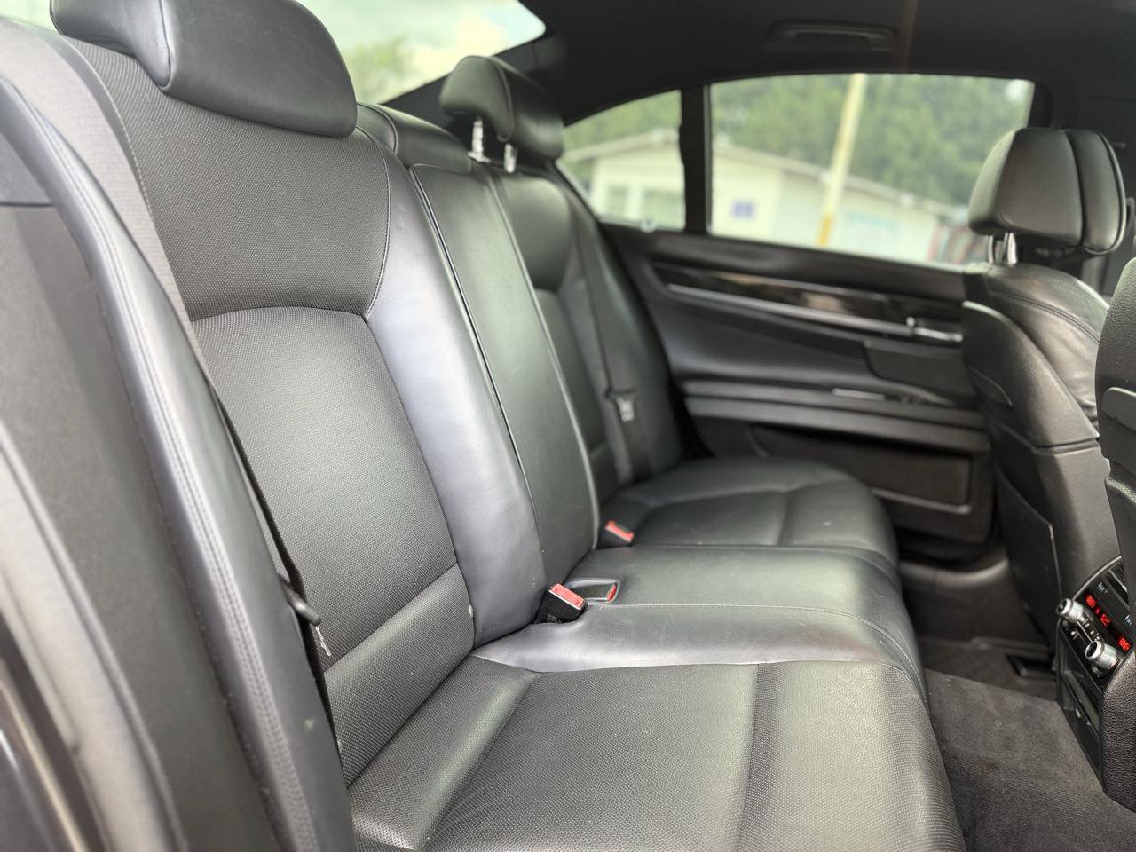 Used 2015 BMW 740i RWD image 46