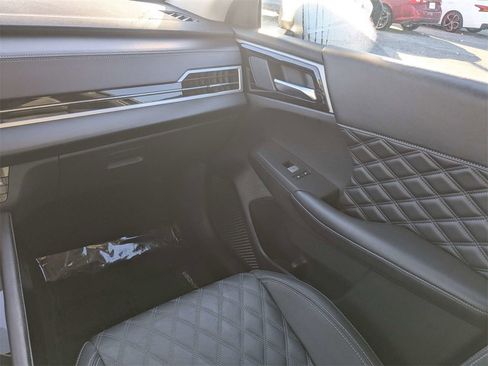 Used 2024 Mitsubishi Outlander SEL image 19