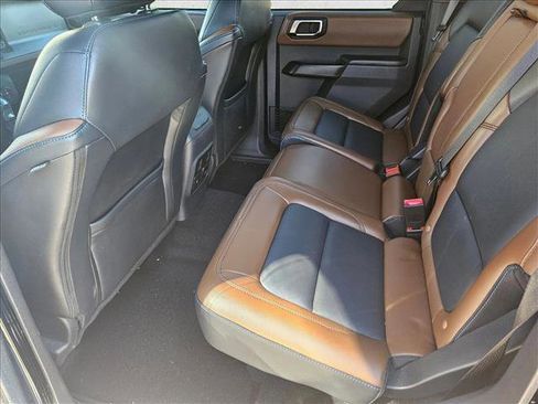 Used 2024 Ford Bronco Outer Banks image 17