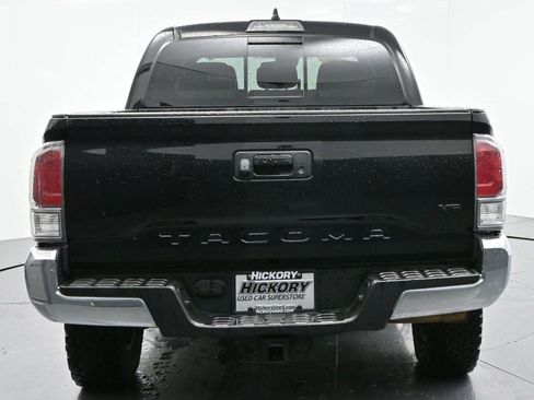 Used 2021 Toyota Tacoma TRD Off-Road image 6