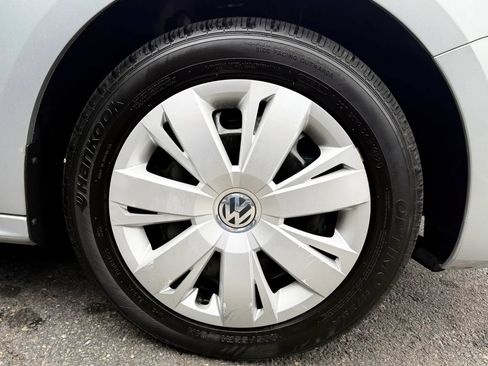 Used 2014 Volkswagen Jetta SE FWD image 41