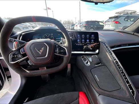 Used 2023 Chevrolet Corvette 3LT w/ Z51 Performance Package image 16