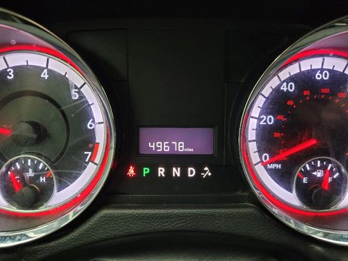 Used 2019 Dodge Grand Caravan SE FWD image 23