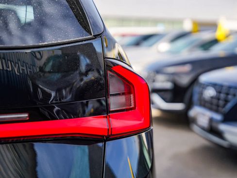 Used 2023 BMW X1 xDrive28i w/ Convenience Package image 11