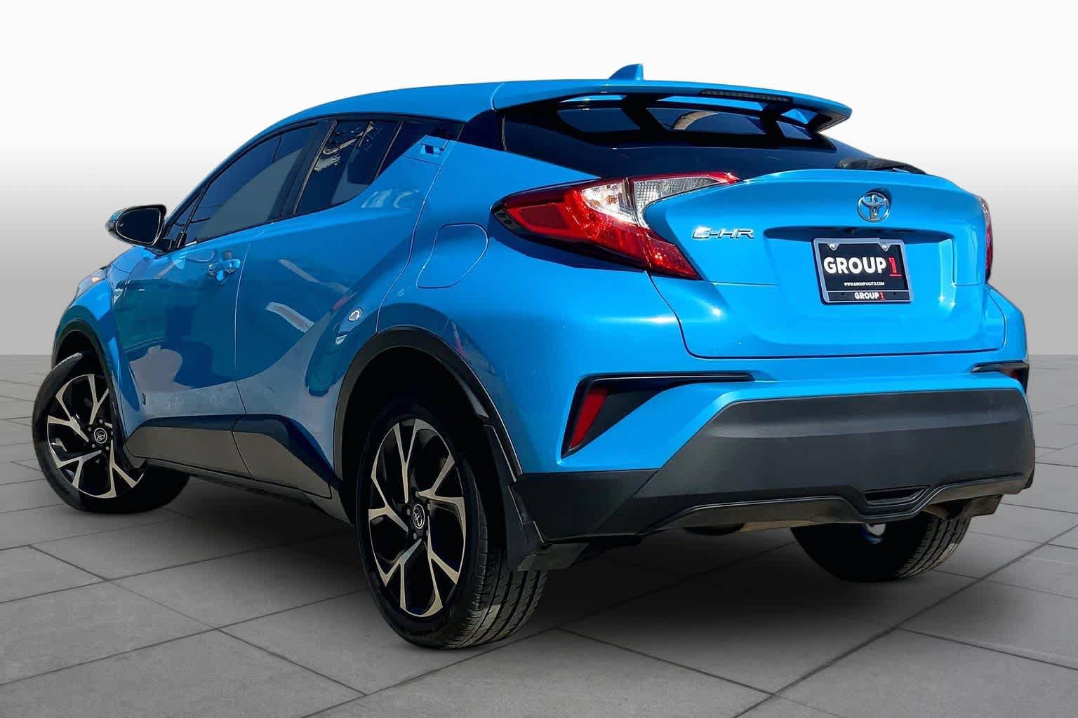 Used 2019 Toyota C-HR XLE FWD image 12