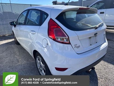 Used 2015 Ford Fiesta SE image 6