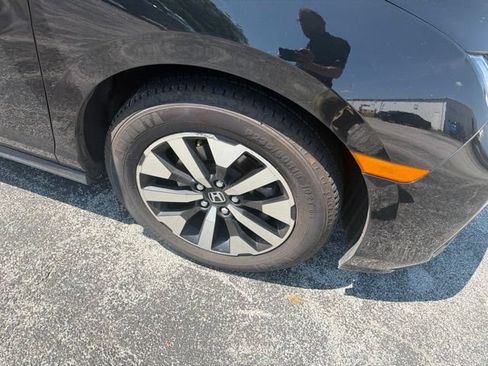 Used 2025 Honda Odyssey EX-L image 11