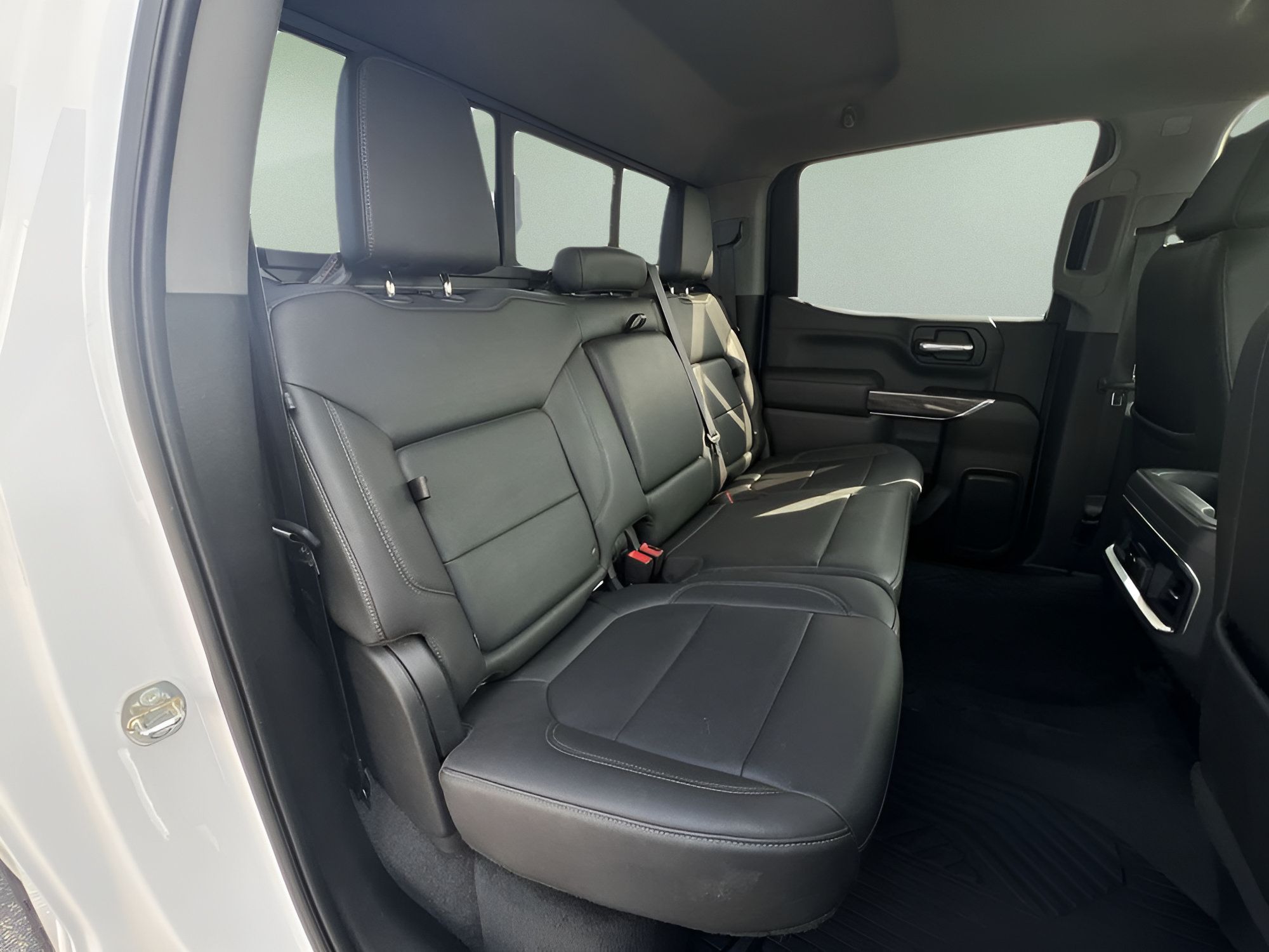 Certified 2022 Chevrolet Silverado 1500 LTZ AWD/4WD image 27