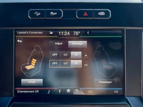 Used 2015 Ford F150 Platinum w/ Equipment Group 701A Luxury image 32