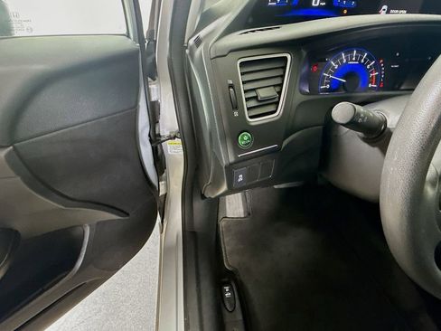 Used 2014 Honda Civic LX image 10
