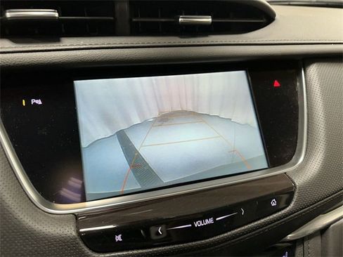 Used 2018 Cadillac XT5 Luxury w/ Driver Awareness Package image 12