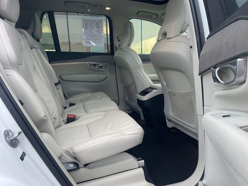 Certified 2024 Volvo XC90 B6 Ultimate image 18