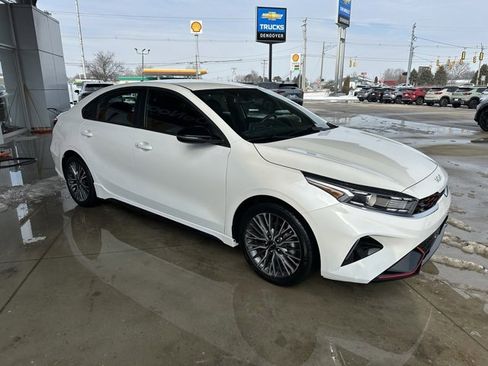 Used 2024 Kia Forte GT-Line image 3