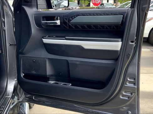 Used 2019 Toyota Tundra Platinum image 23
