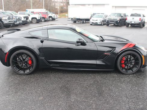 Used 2018 Chevrolet Corvette Grand Sport image 8