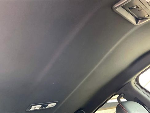 Used 2024 Nissan Titan PRO-4X w/ Pro-4x Convenience Package image 14