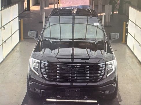 Used 2023 GMC Sierra 1500 Denali Ultimate image 2
