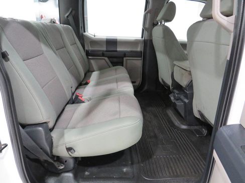 Used 2022 Ford F250 XL w/ Power Equipment Group image 7