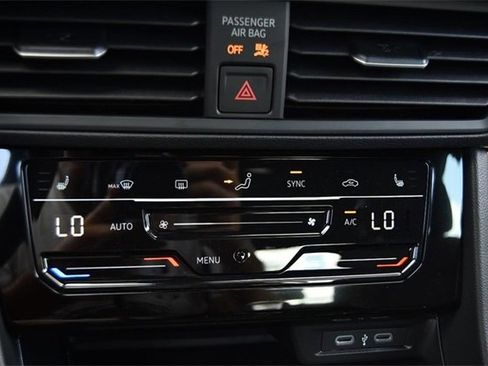 New 2025 Volkswagen Jetta Sport image 15