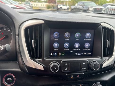 Used 2022 GMC Terrain SLT w/ Infotainment Package II image 18