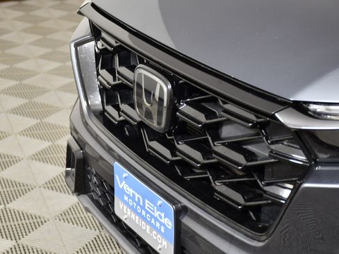 Used 2024 Honda CR-V Sport-L image 11