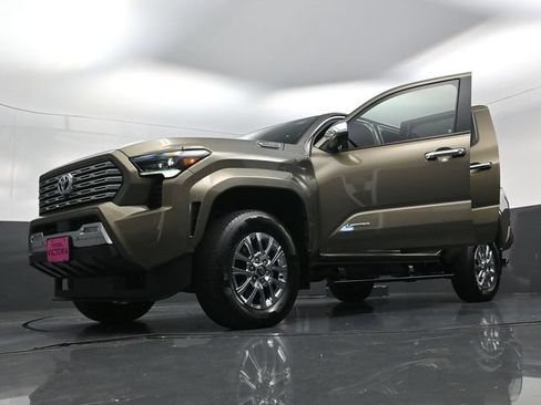 Used 2026 Toyota Tacoma Limited AWD/4WD image 29